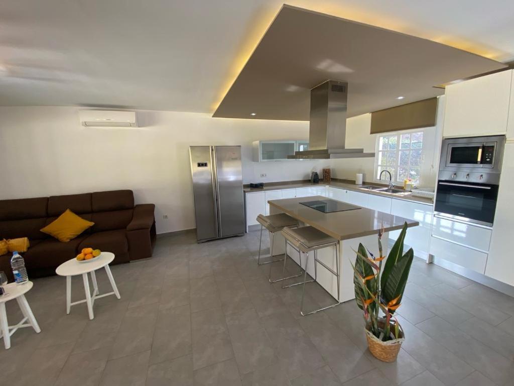 Sunny Carmelito Deluxe Apartment Mogan Exterior photo