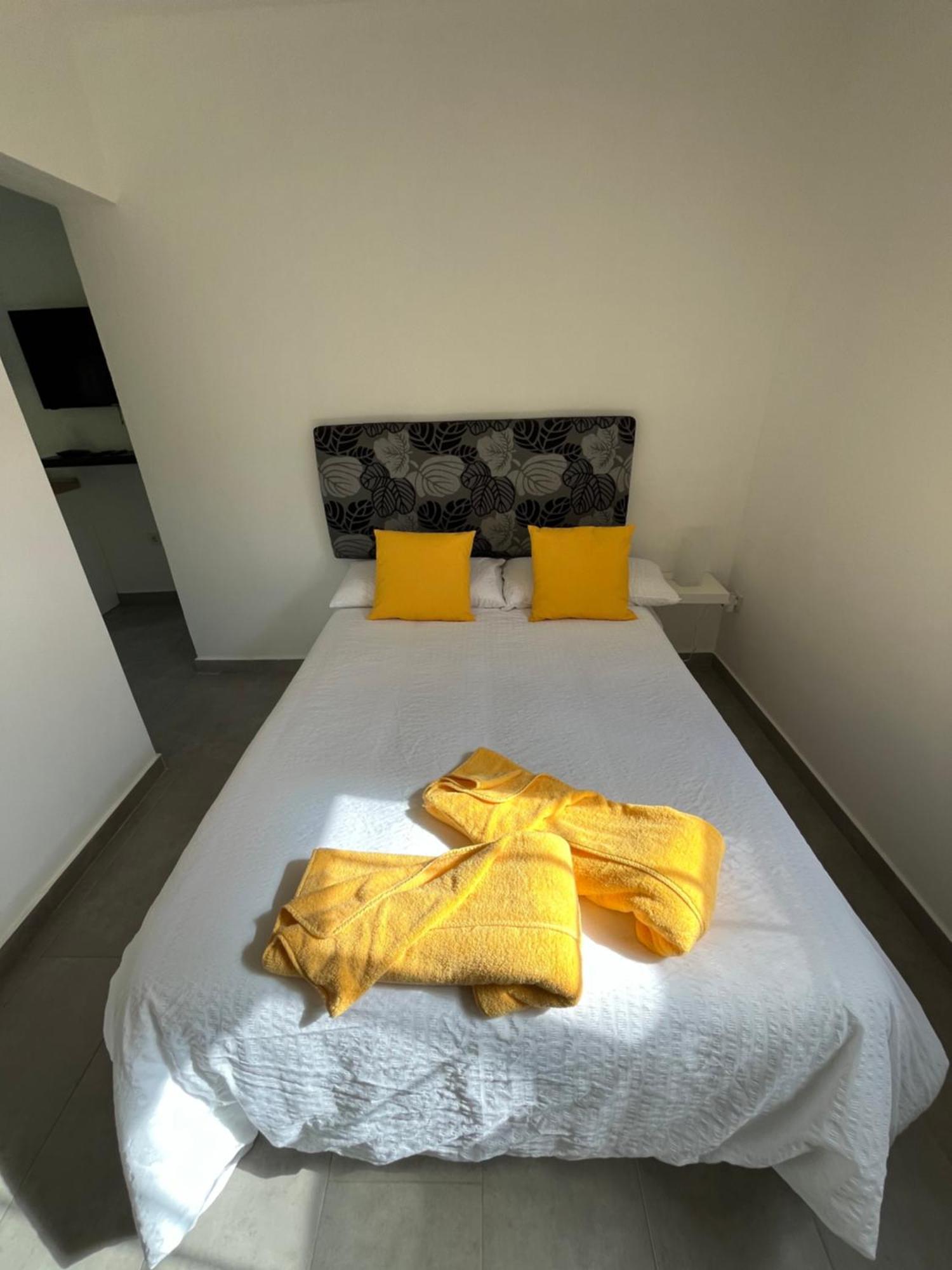Sunny Carmelito Deluxe Apartment Mogan Exterior photo